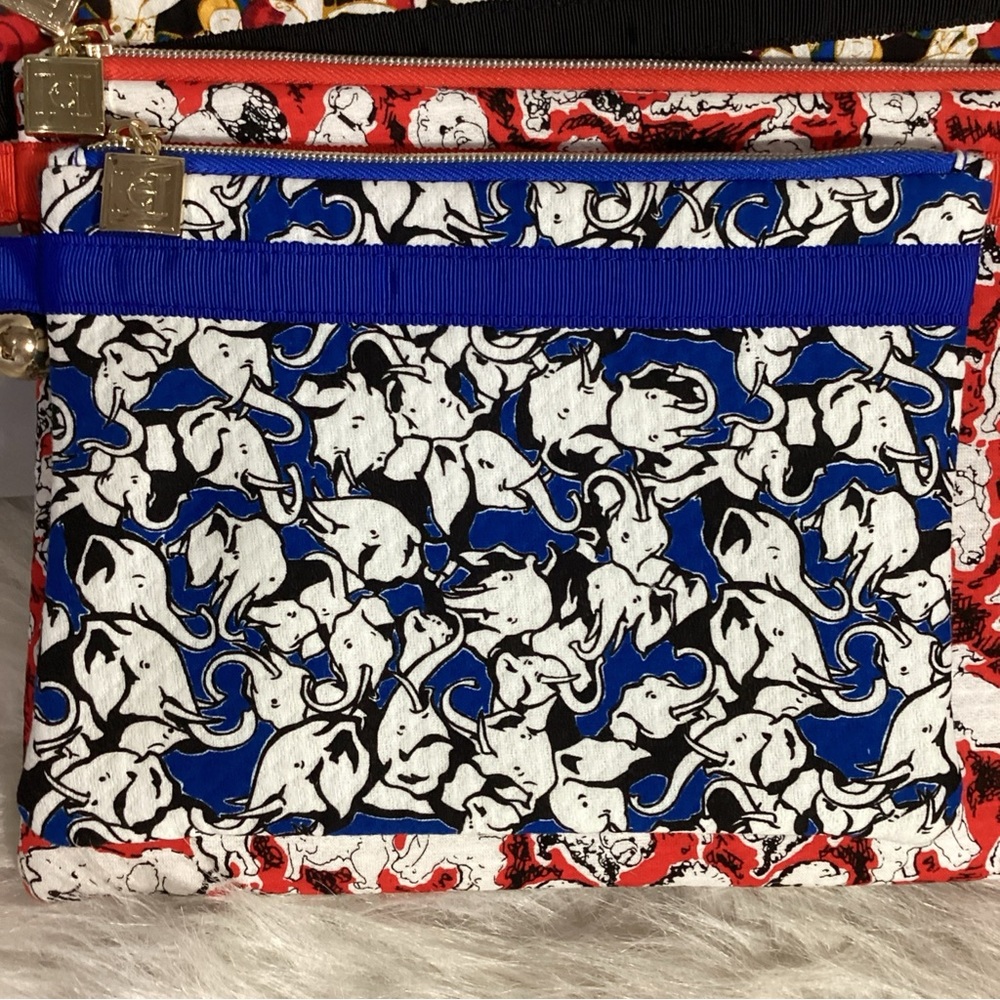 SOLD…….NWOT Nieman Marcus/ Target/ Carolina Herrera 3pc Quilted Travel Bags - Picture 3 of 15